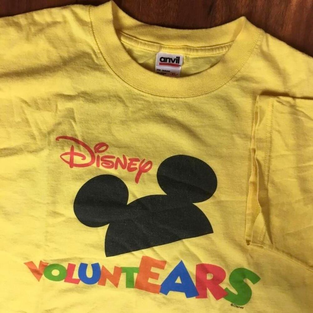Vintage Disney ‘Voluntears’ Yellow Tee 1990s Size XL